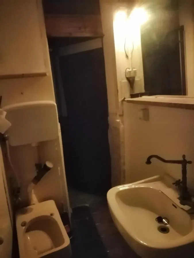 Apartment Appartamento Con Una Camera Matrimoniale, Bagno In Camera Cucina E Veranda Esterni Rilievo