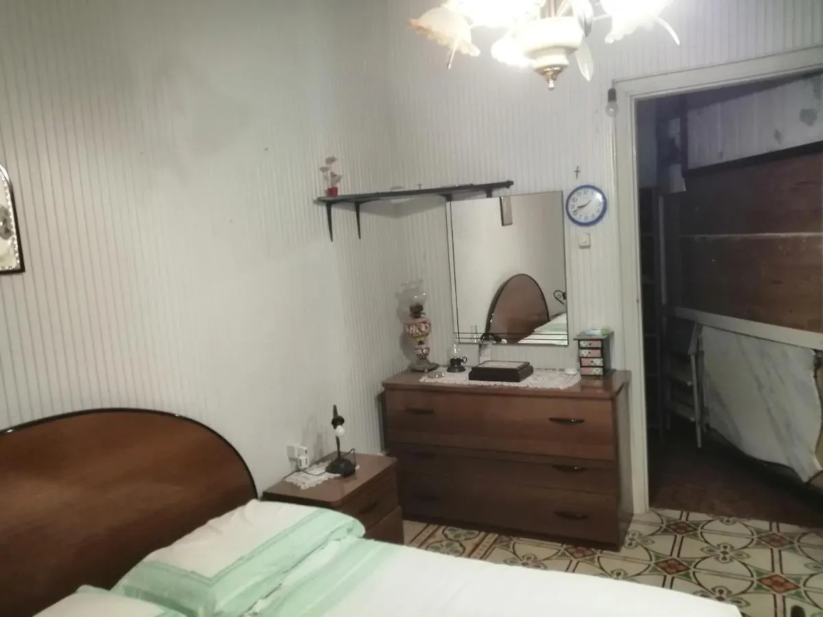 Appartamento Con Una Camera Matrimoniale, Bagno In Camera Cucina E Veranda Esterni Rilievo Apartment